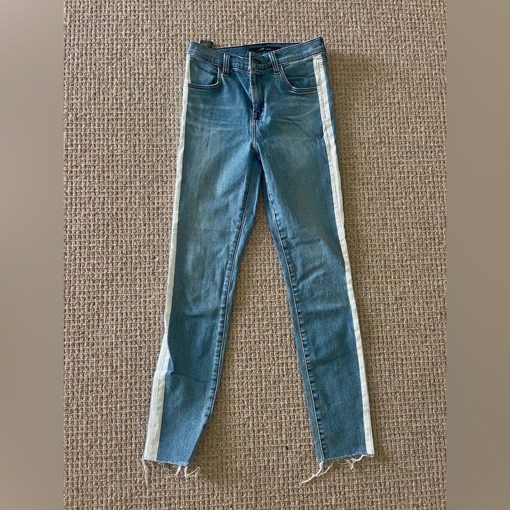 J BRAND skinny jeans high waisted size 24 with white stripe down side, worn once